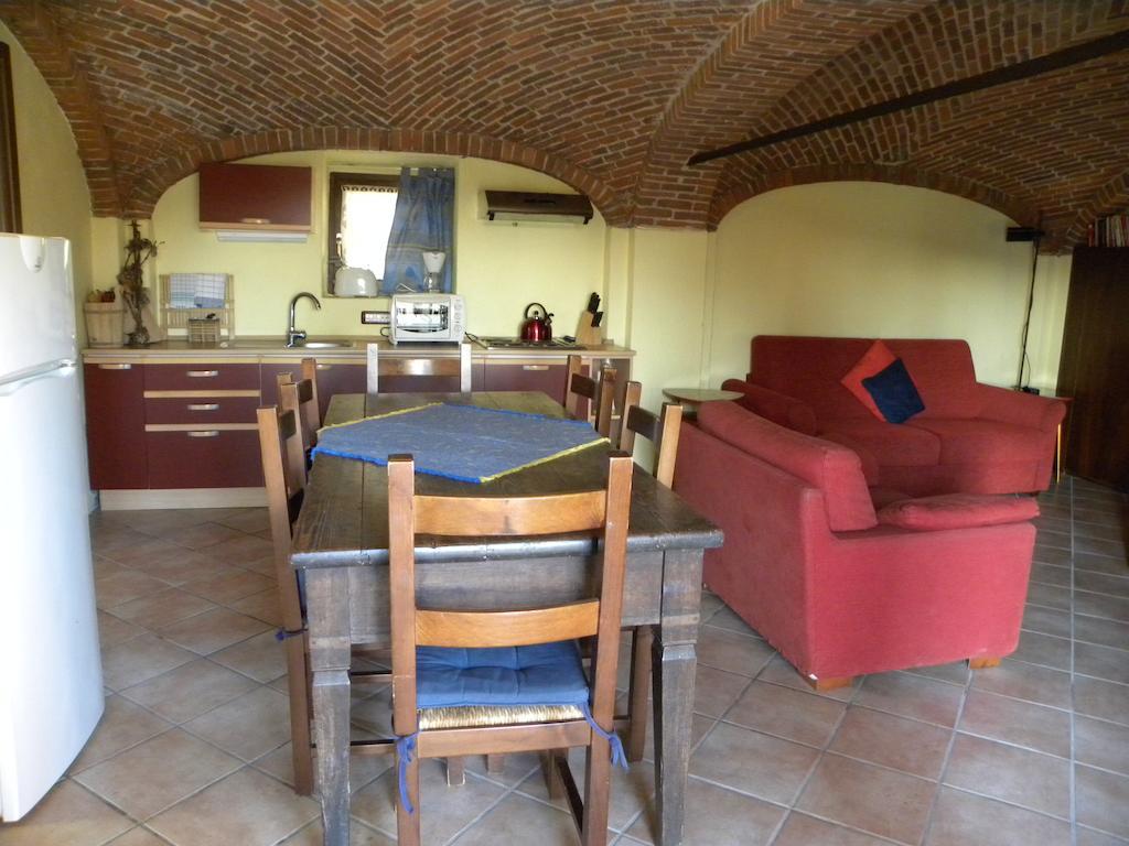 Agriturismo Fano'S Farm Suno Rum bild