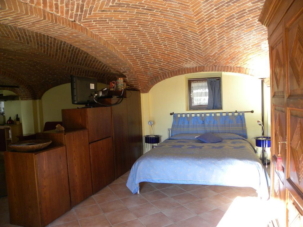 Agriturismo Fano'S Farm Suno Rum bild