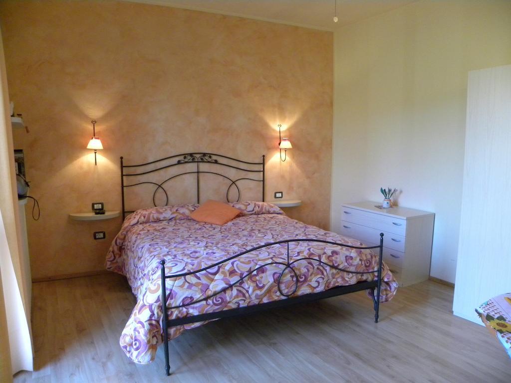 Agriturismo Fano'S Farm Suno Rum bild