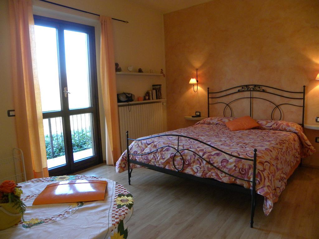 Agriturismo Fano'S Farm Suno Rum bild