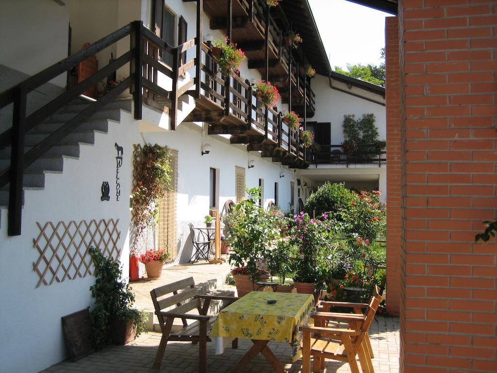 Agriturismo Fano'S Farm Suno Exteriör bild
