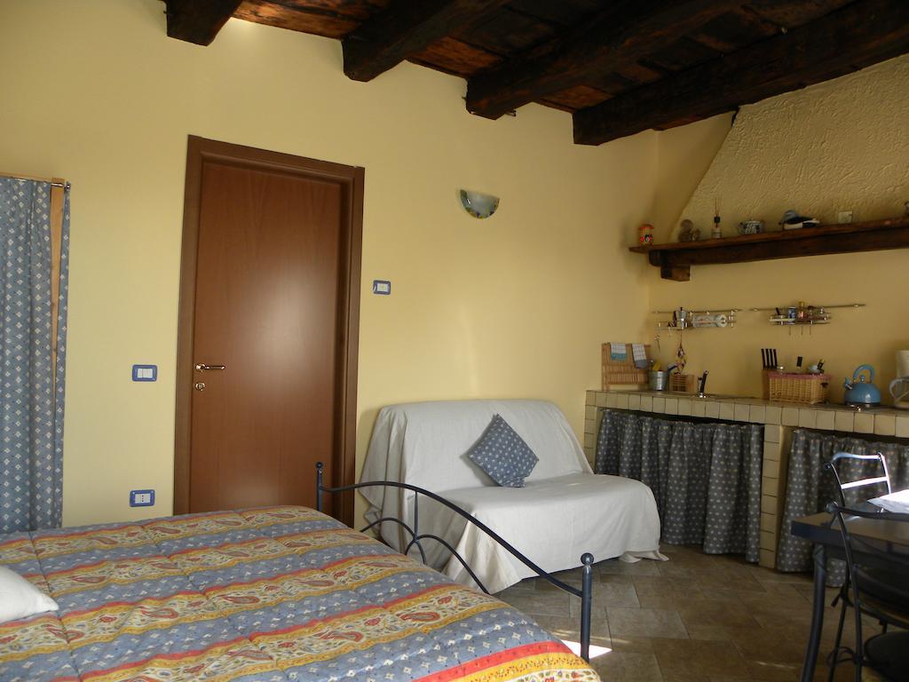 Agriturismo Fano'S Farm Suno Rum bild